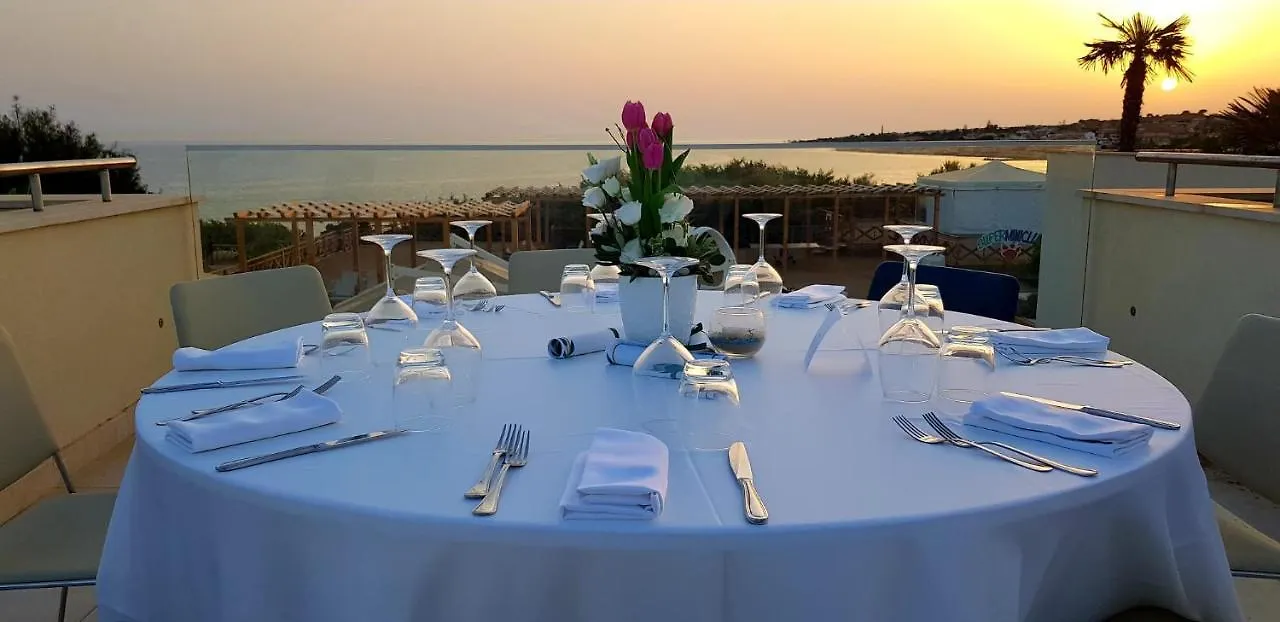 Modica Beach Resort 마리나 디 모디카