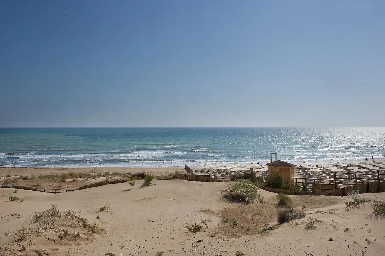 Modica Beach Resort 마리나 디 모디카