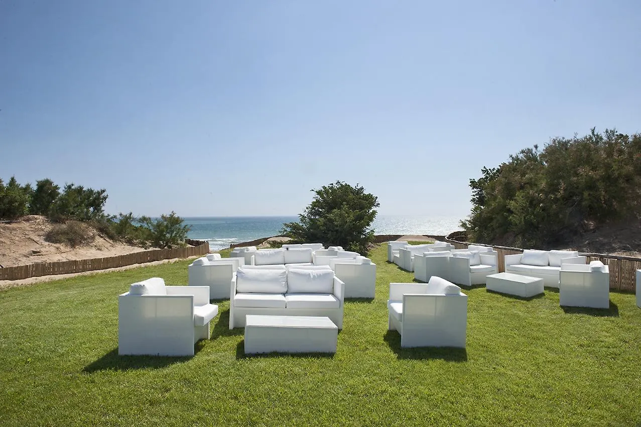 Modica Beach Resort 마리나 디 모디카 4*,